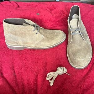 Men’s Clark Chukka Boots- size 10